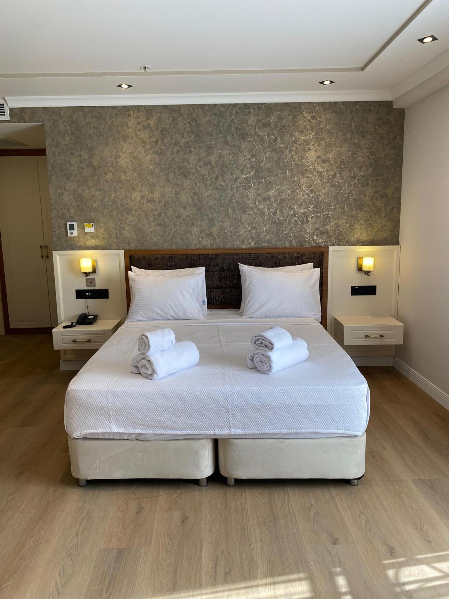 By Otel Niluefer Bursa Exteriér fotografie